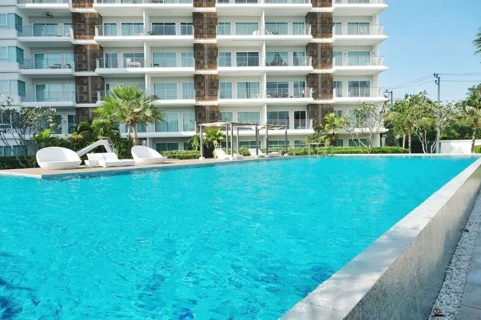 The Sea Condominium A22