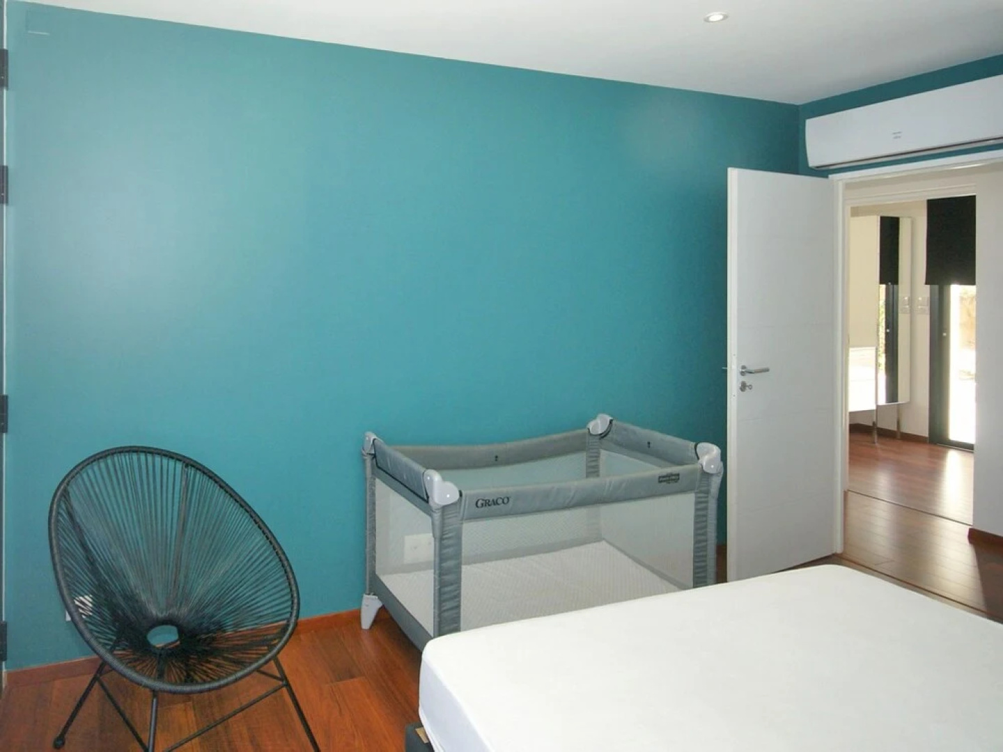 Spacious Villa in Albitreccia with Swimming Pool