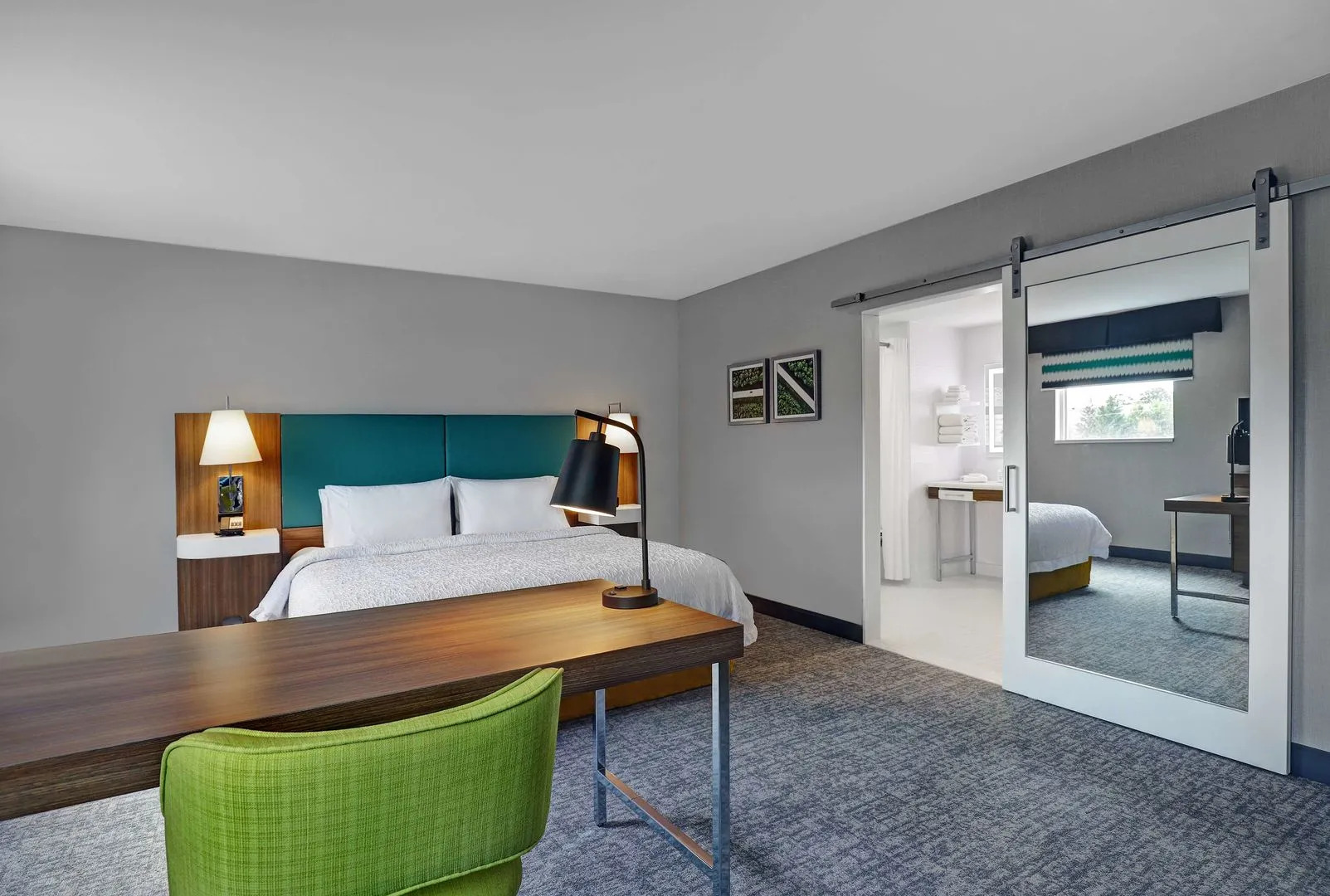 Hampton Inn & Suites by Hilton Belleville