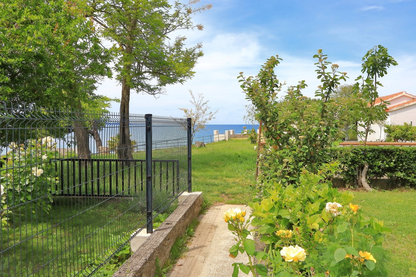 Room Aleksandra - 10 m from sea: R7 Bibinje, Zadar riviera