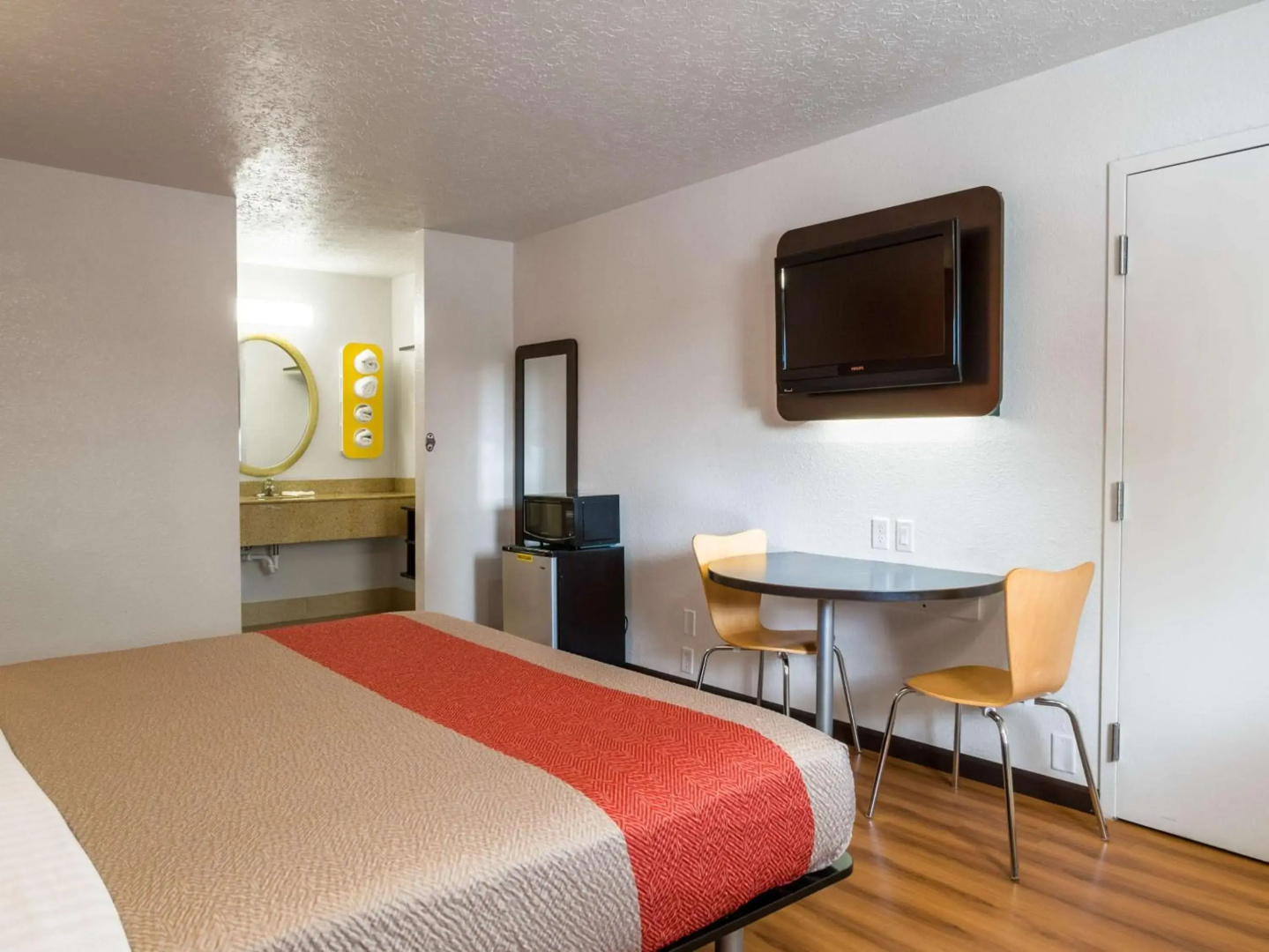 Motel 6 Columbus, OH - OSU