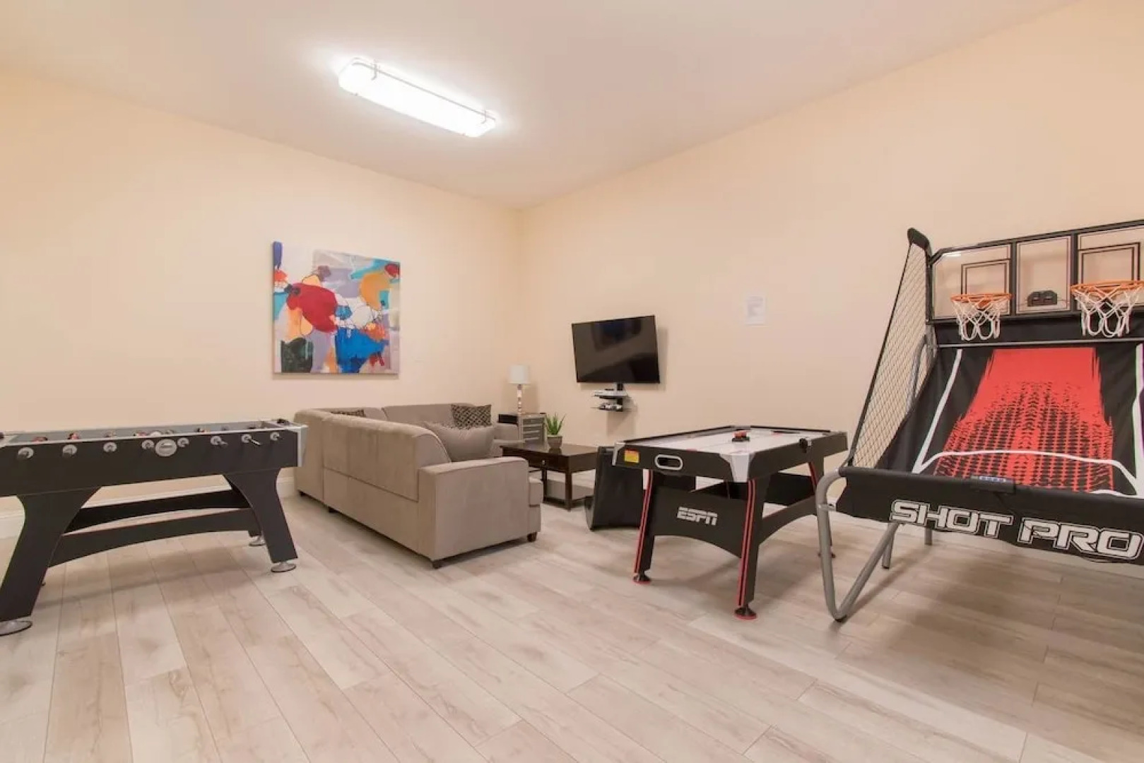 Walk to Beach Spacious Estate with Hot Tub & Game Room