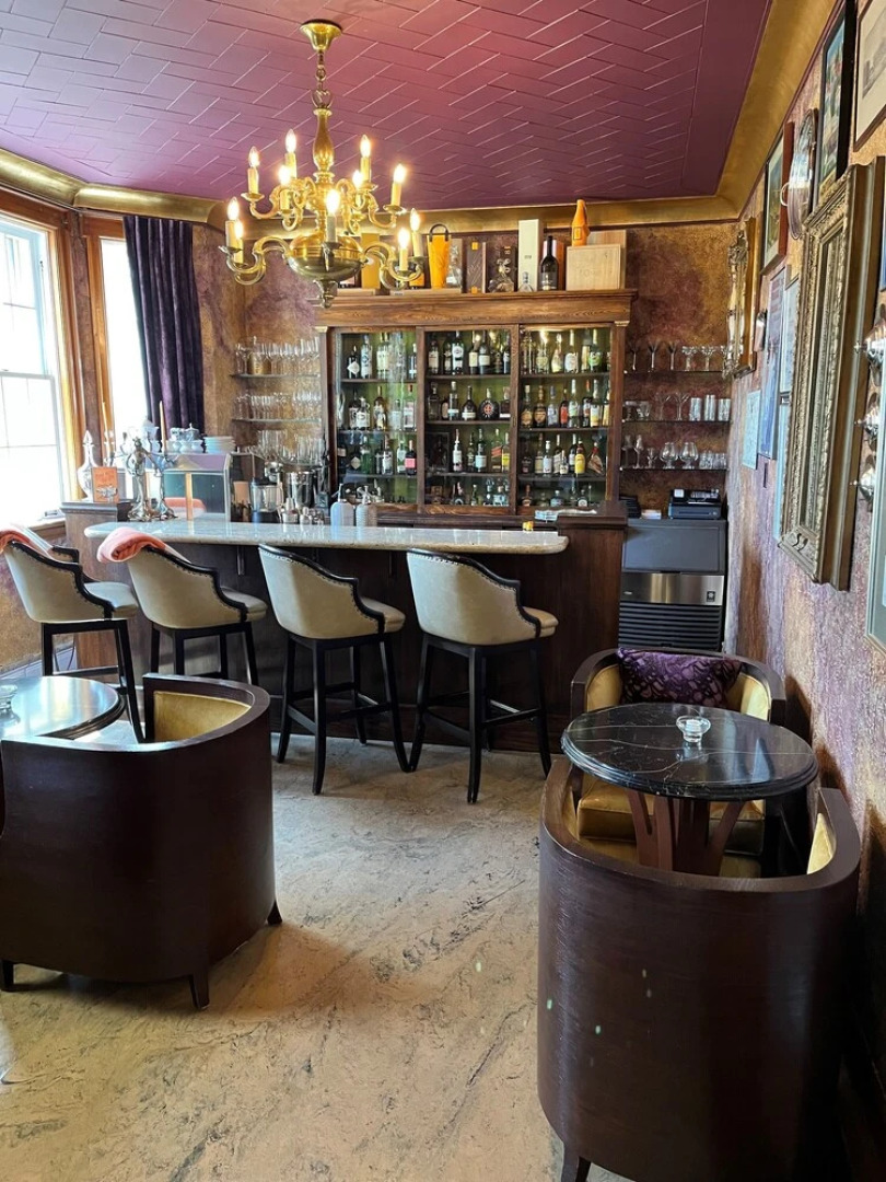 Manoir Chamberland (Adults Only, No Pets)