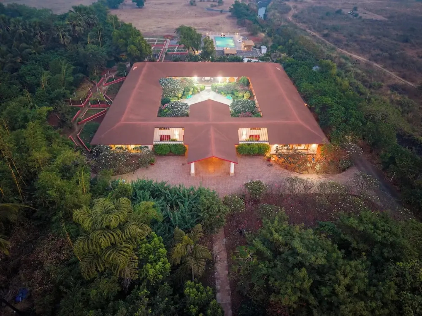 Amã Stays & Trails Kihim Courtyard, Alibag
