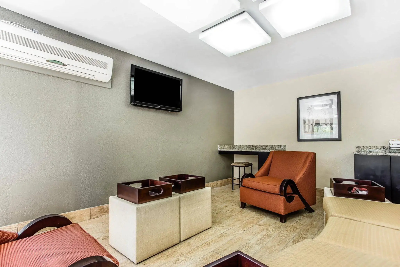 Quality Inn & Suites Columbia