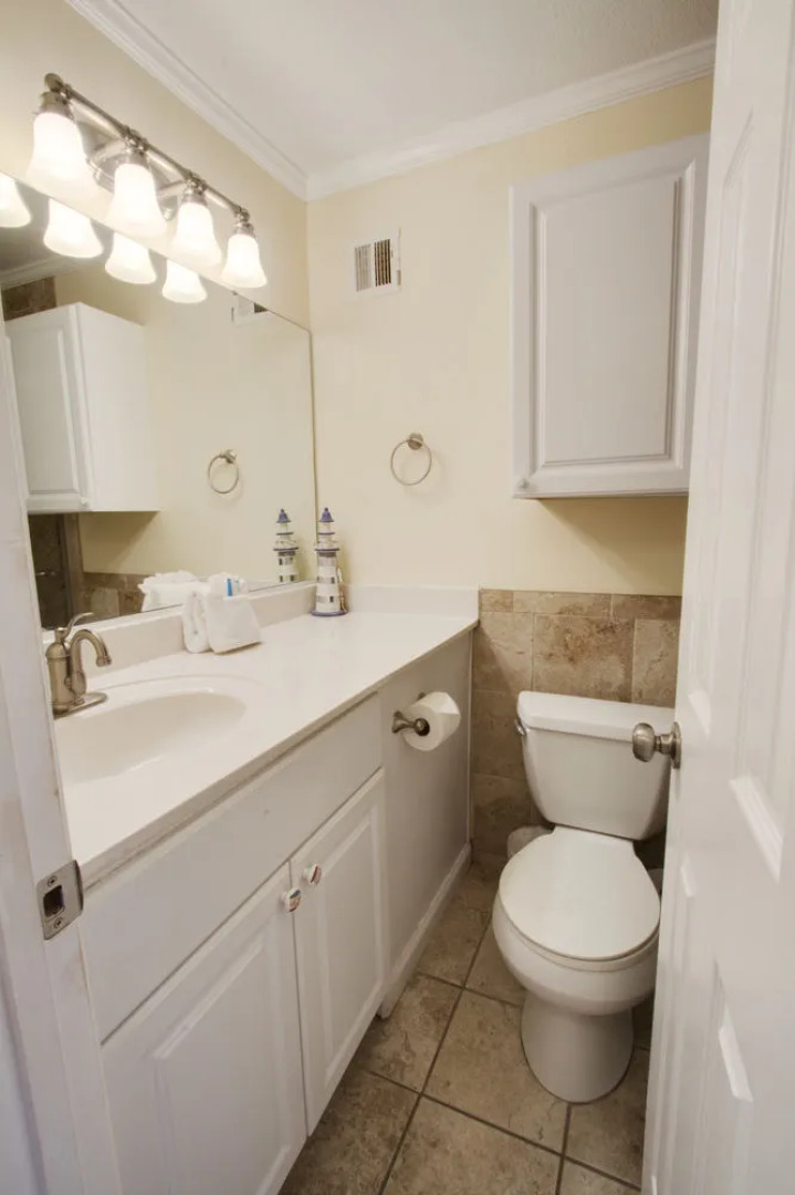 Top of the Gulf by Emerald View Management