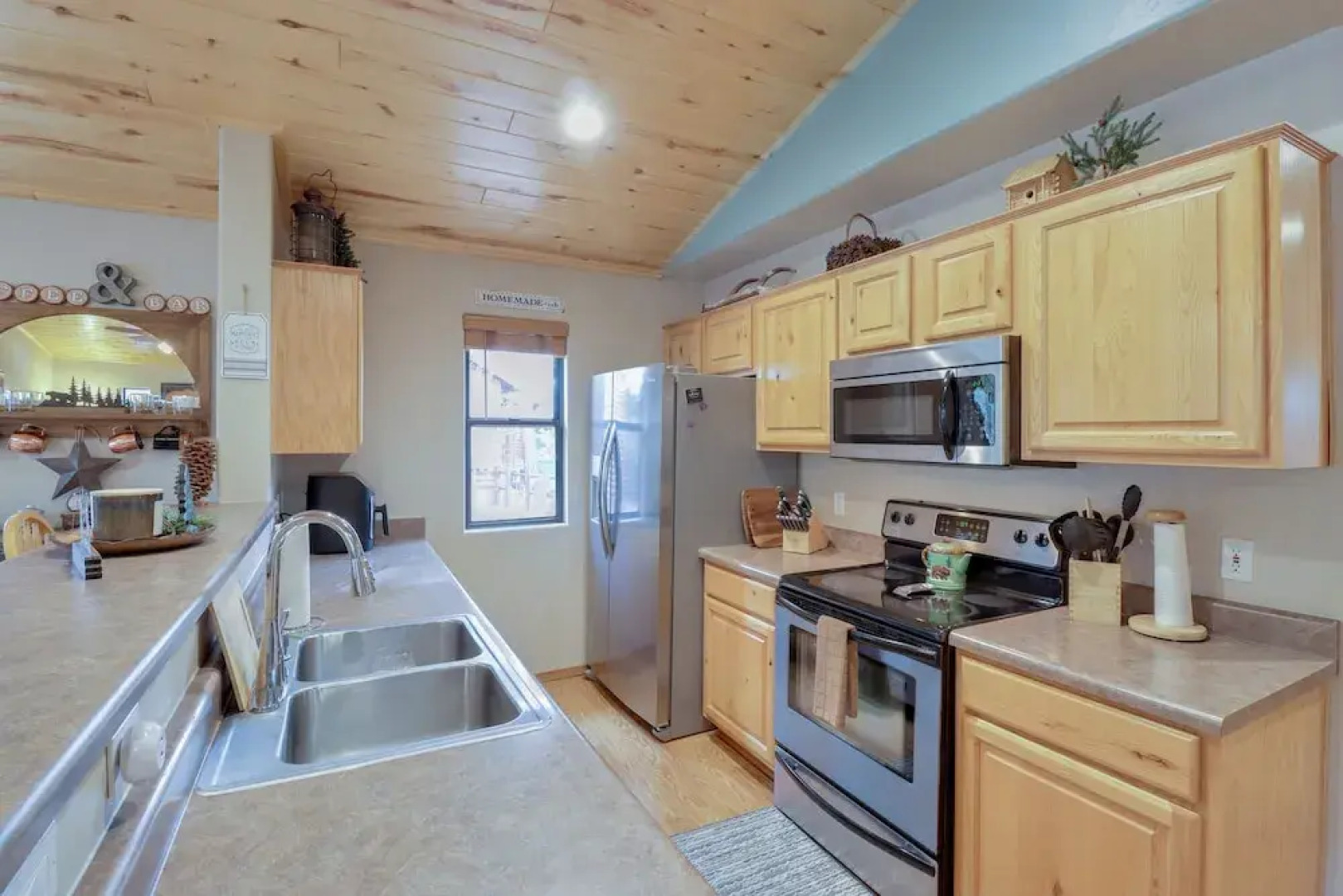 Overgaard Cabin w/ Gas Grill & Propane Fire Pit!