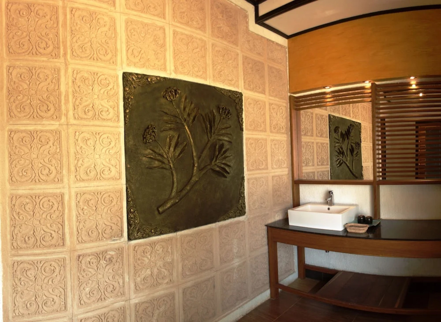 Romduol Island Chalet