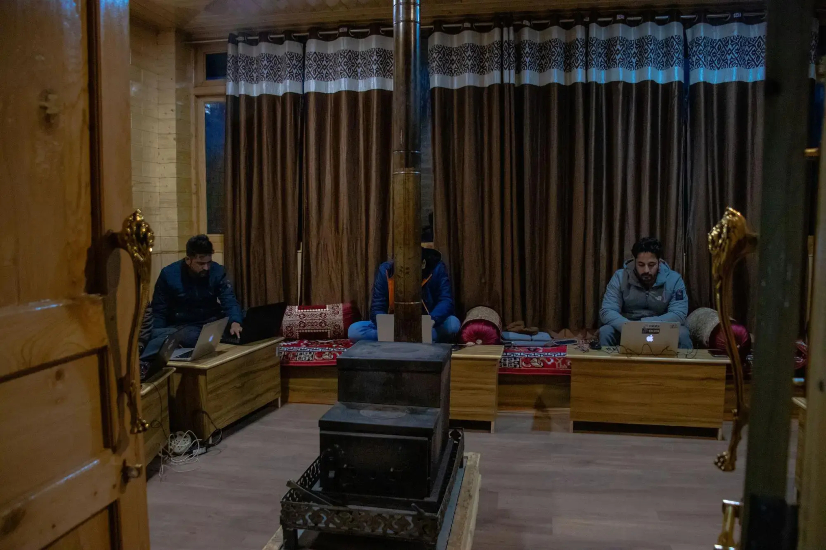 Hotel Monal Residency