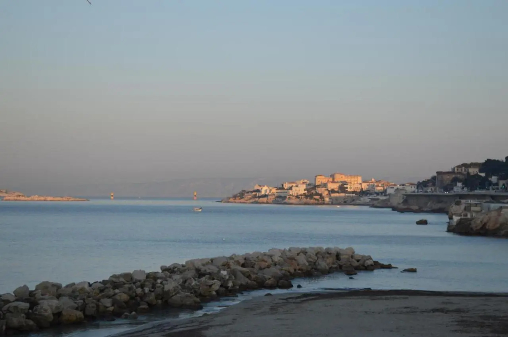 B&B HOTEL Marseille Centre La Joliette