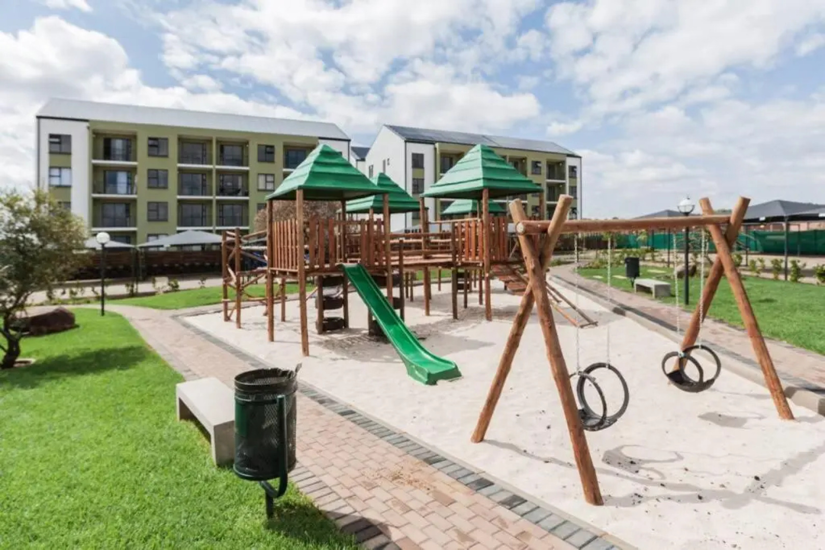 Alimama Spaces: The Manson's Green Creek