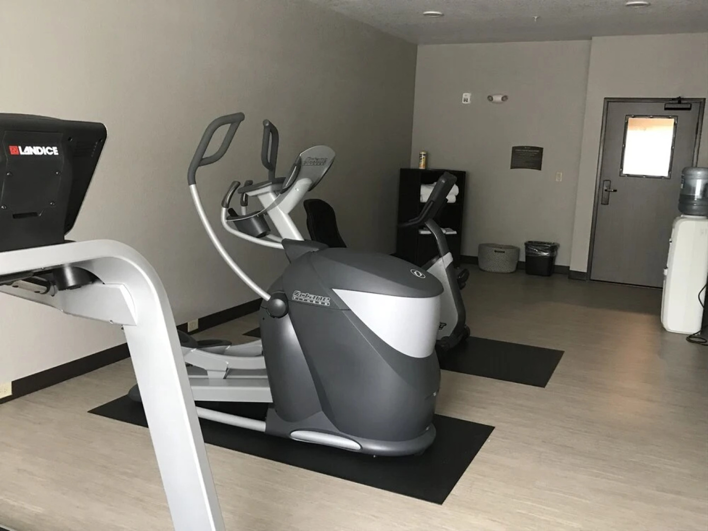 Blue Grass Inn & Suites