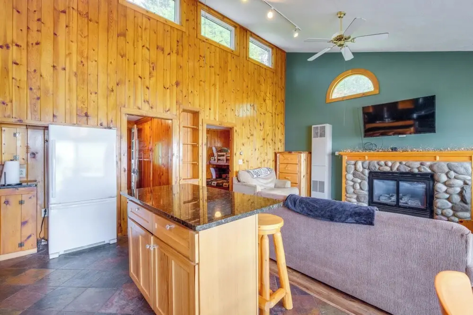 Kalkaska Retreat: Private Hot Tub, Dock, Fireplace