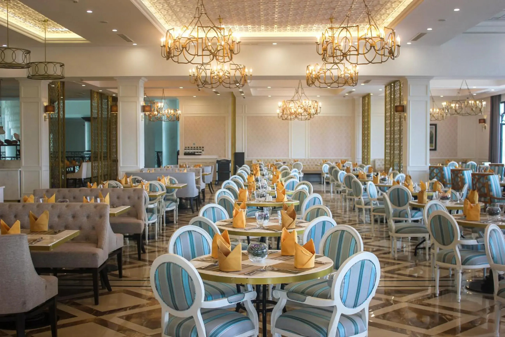 Melia Vinpearl Cam Ranh Beach Resort