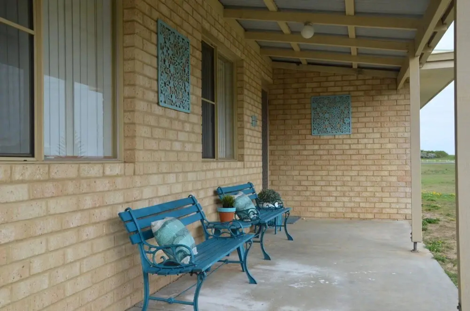 Ledge Point Family Villas - Walking Distance to Ocean