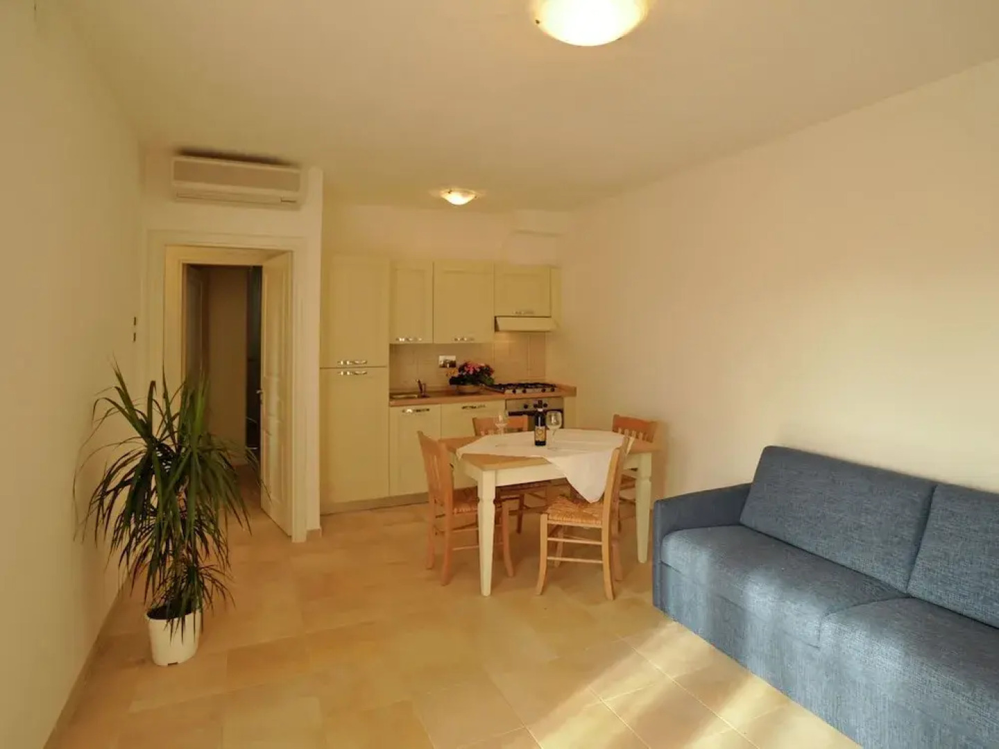 Nice Apartment With a Terrace, Near the Sea