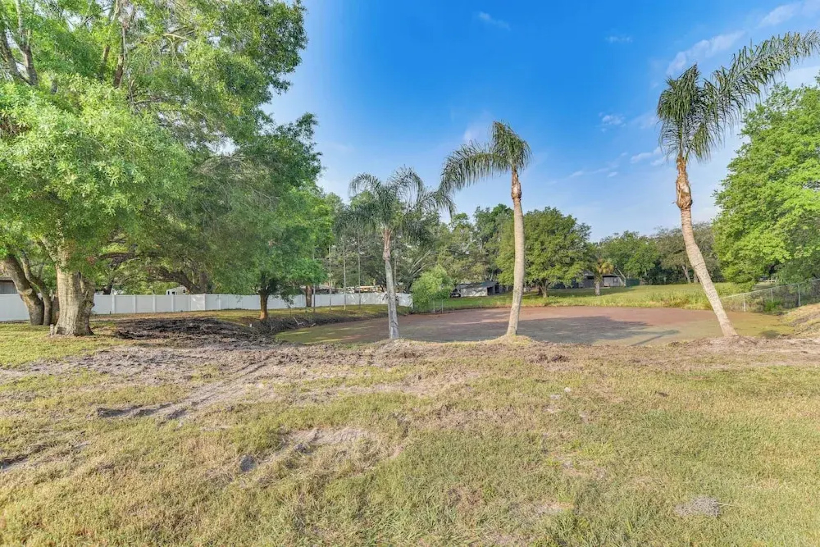 6 Mi to Busch Gardens: Family & Pet Friendly Home