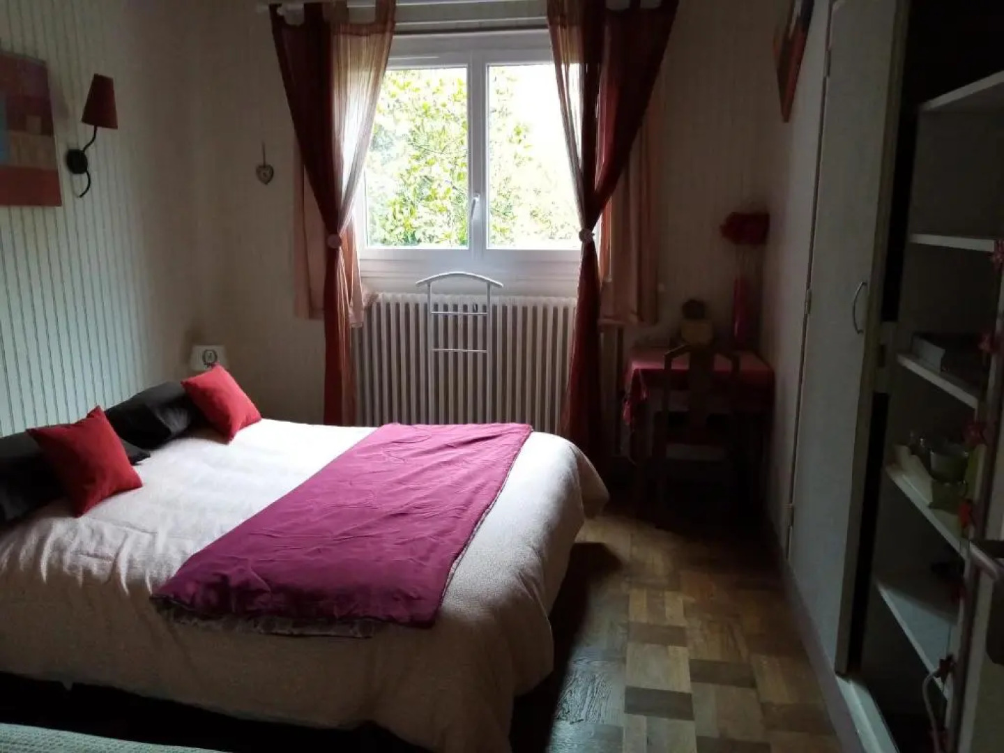 Havre de paix au bord de l'Eure-chambres d'hôtes-petit studio mansardé-logements insolites