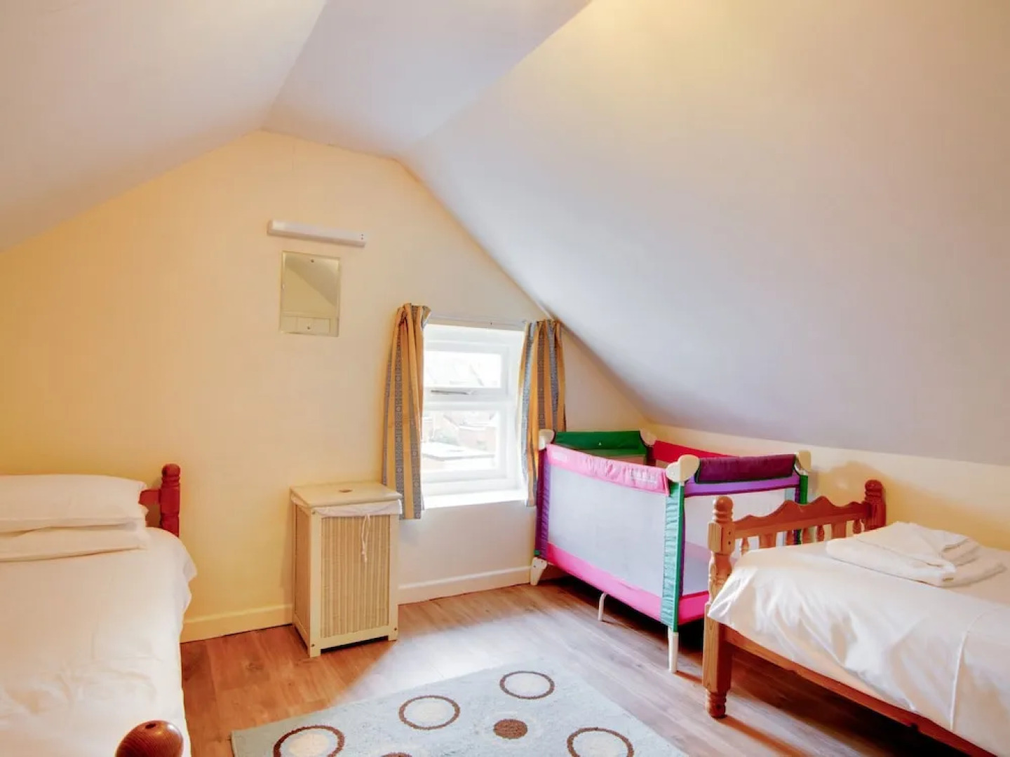 Chic Holiday Home in Swanage With Garden