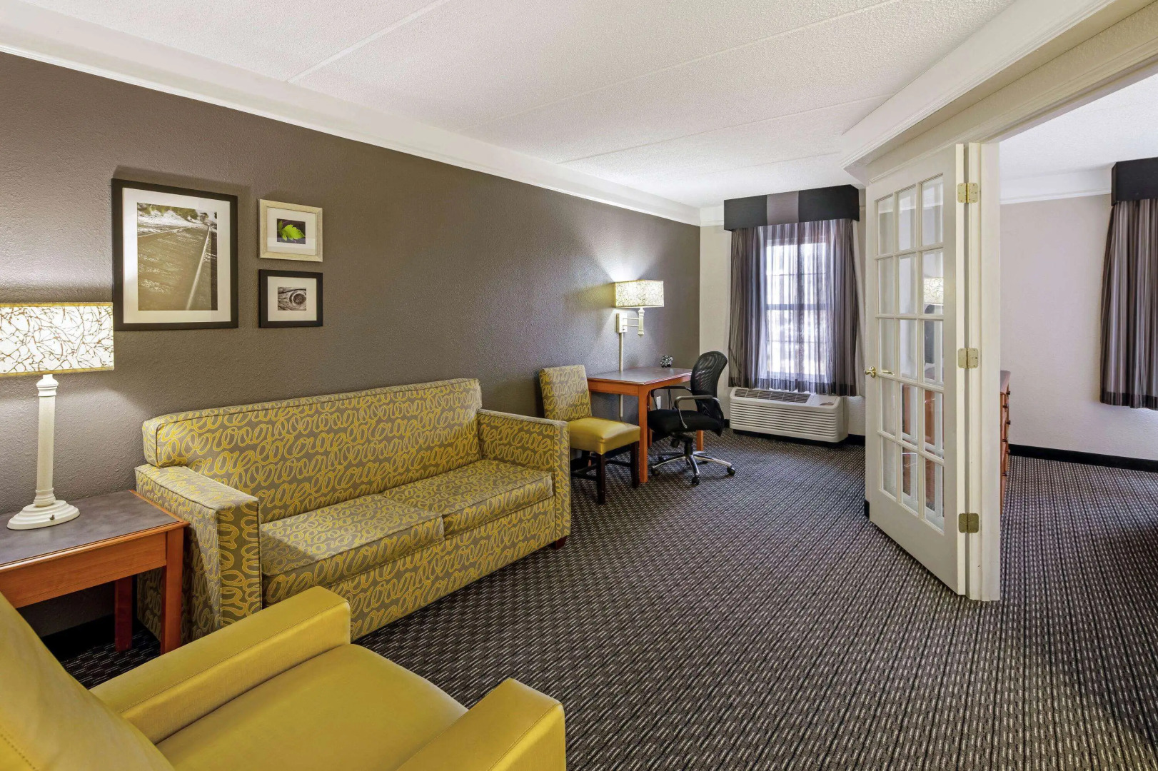 La Quinta Inn & Suites by Wyndham Macon
