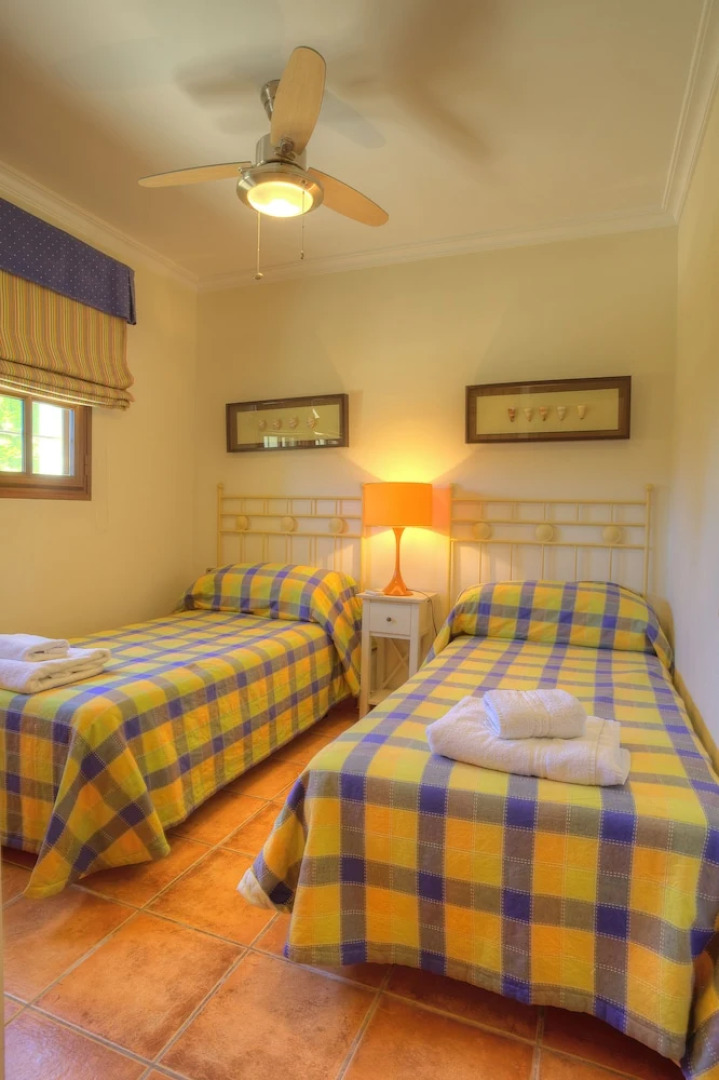 The Lodge - Desert Springs