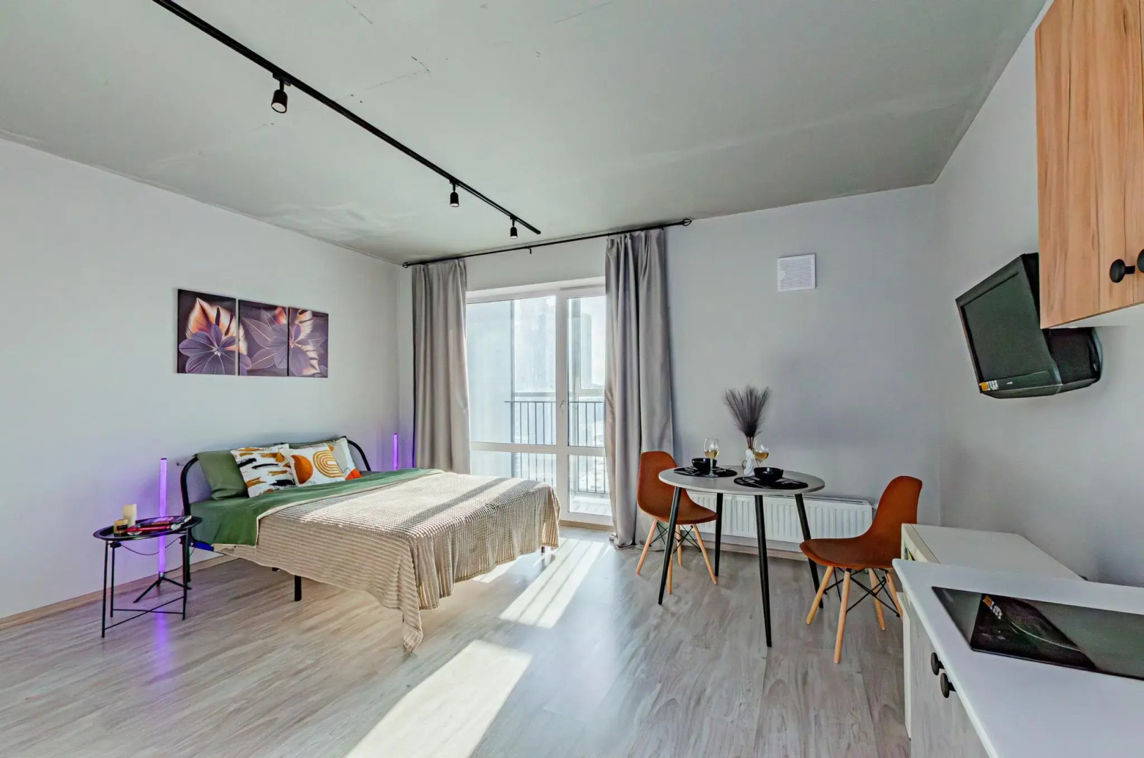 Апартаменты на улице Тёплых Встреч 4