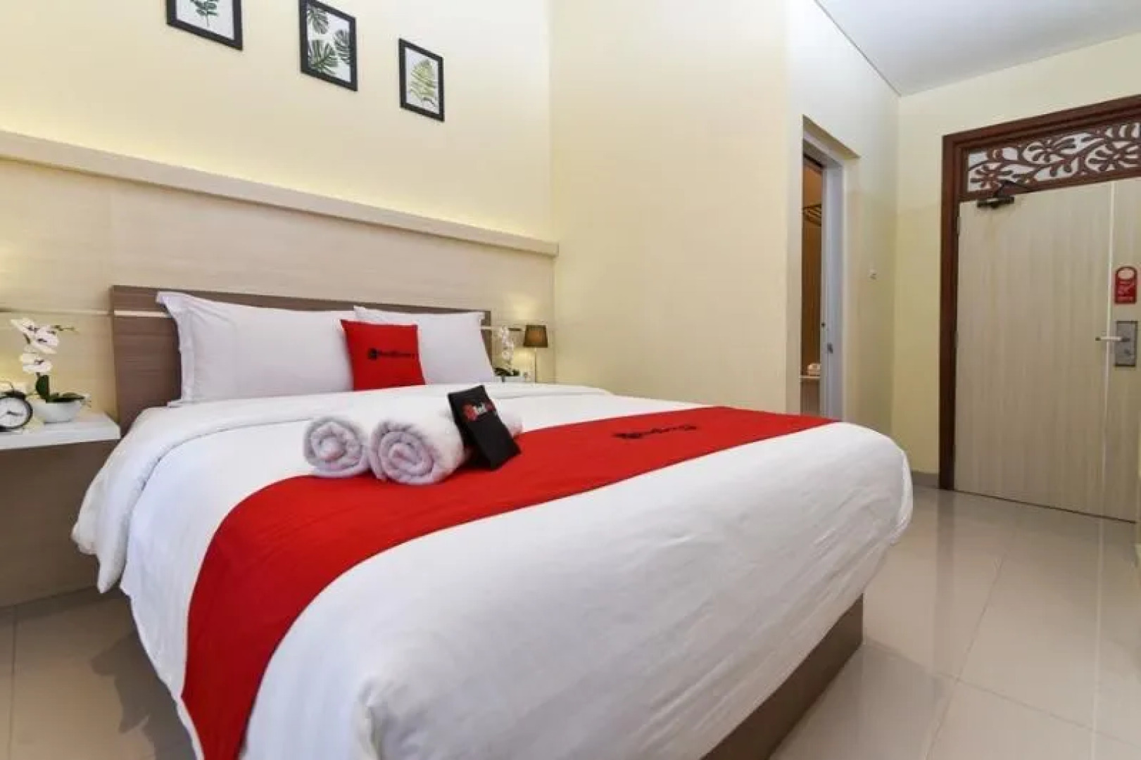 RedDoorz near Udayana University Jimbaran 2