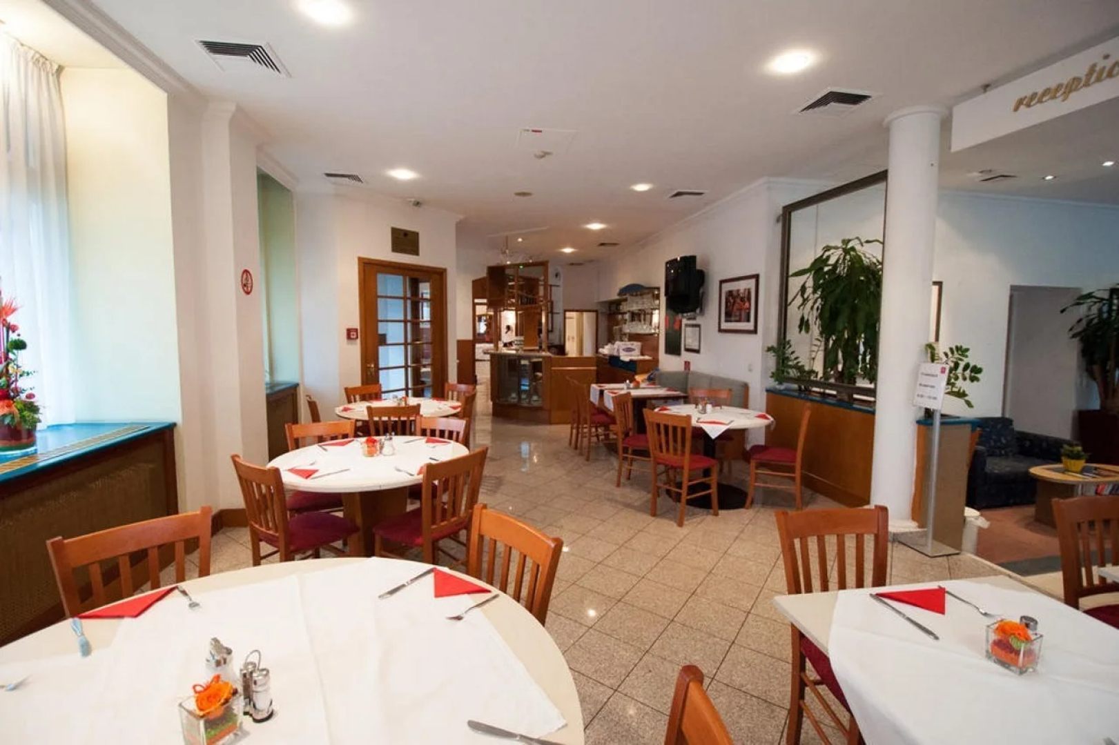 Hotel Allegro