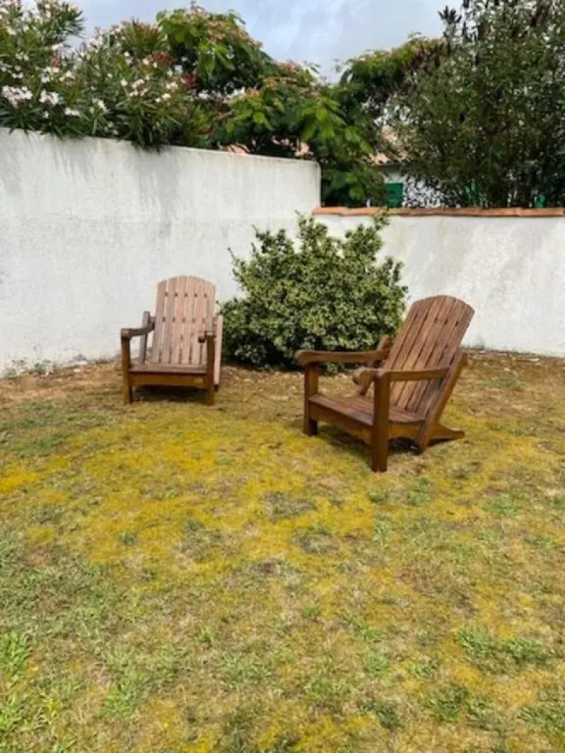 Large House with Garden in Sainte Marie de Re