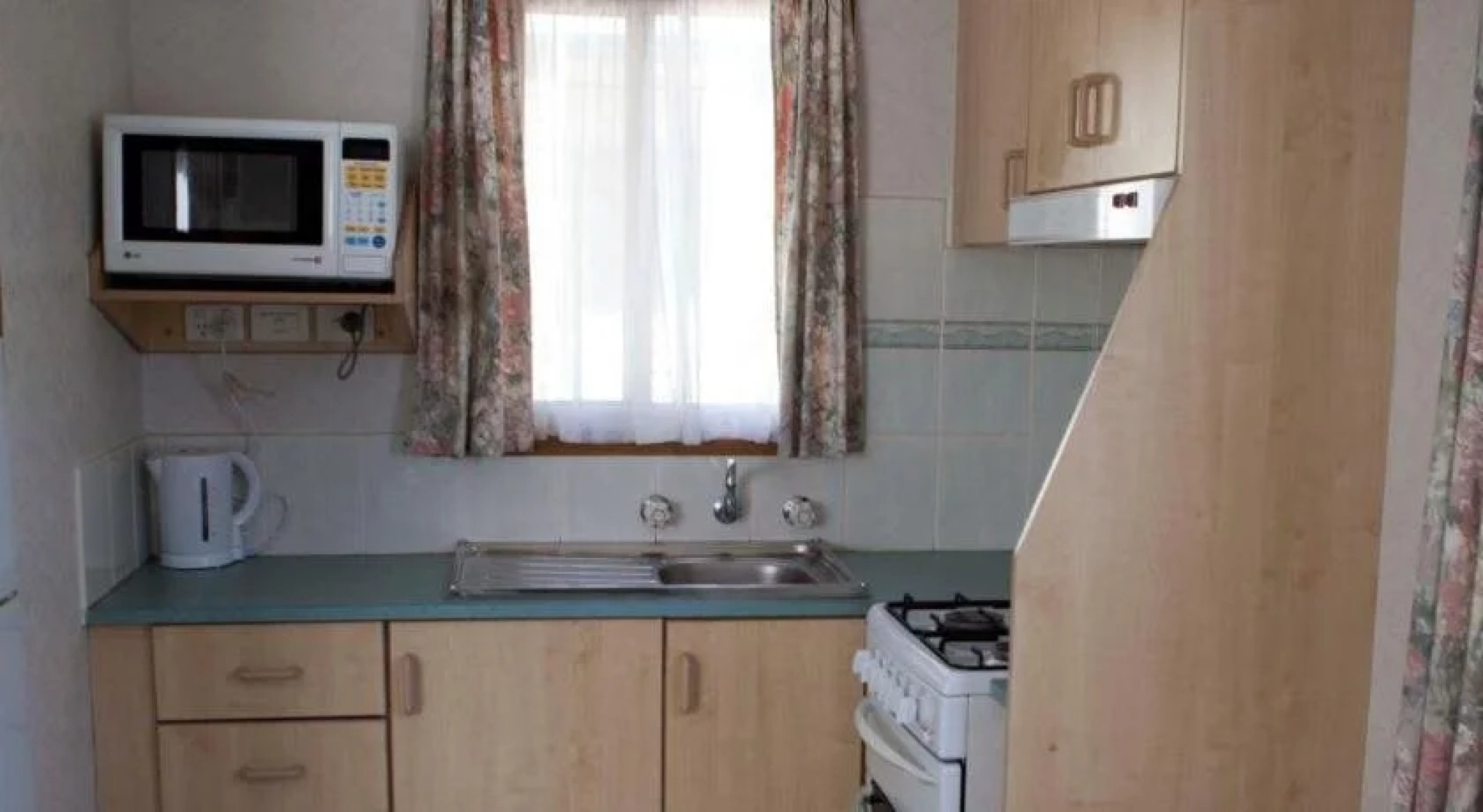 Strayleaves Caravan Park