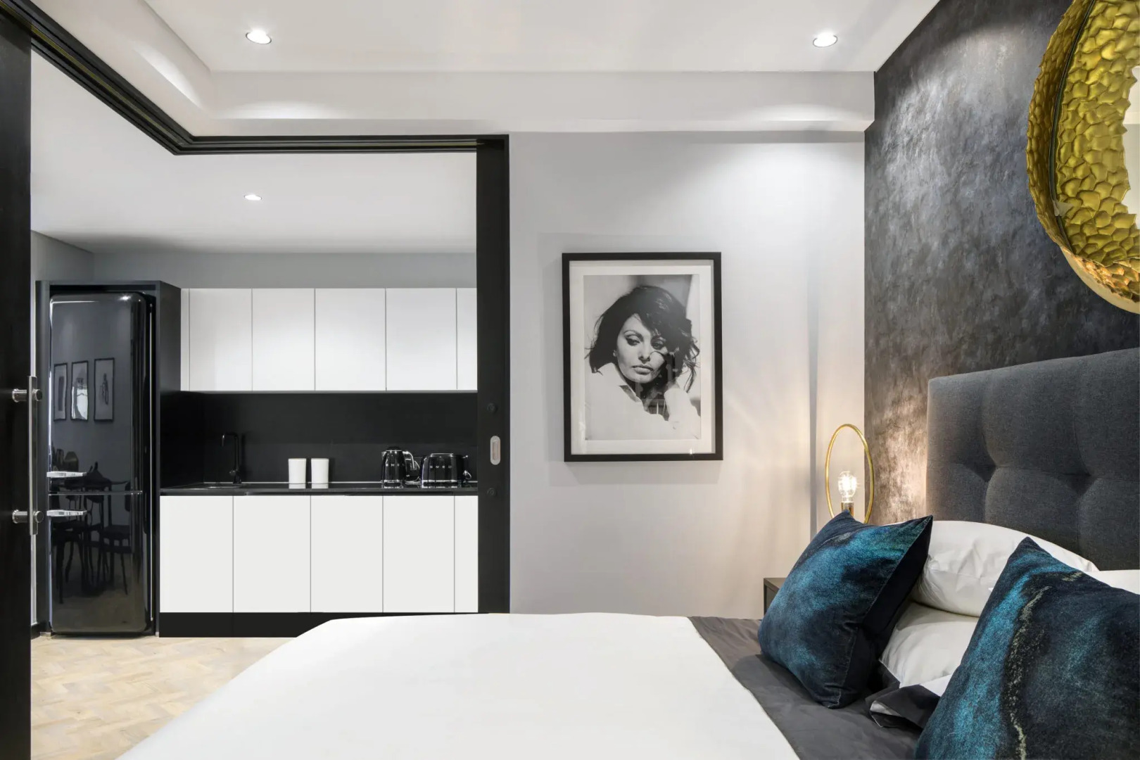 The Onyx Apartment Hotel by NEWMARK