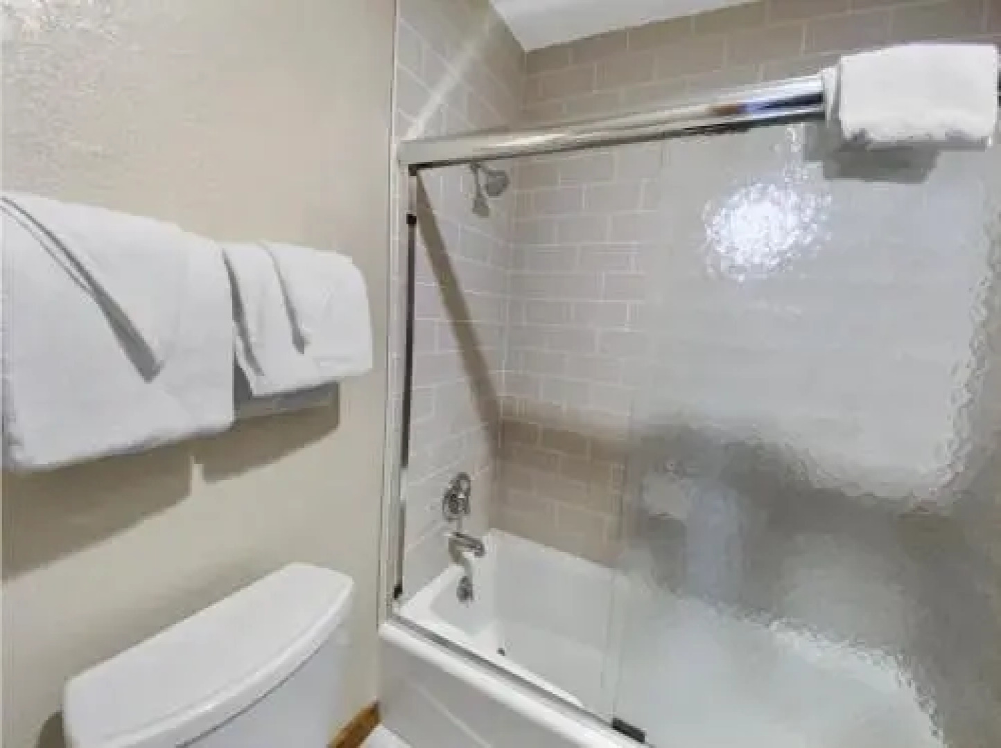 113AB Tennis Club by RedAwning