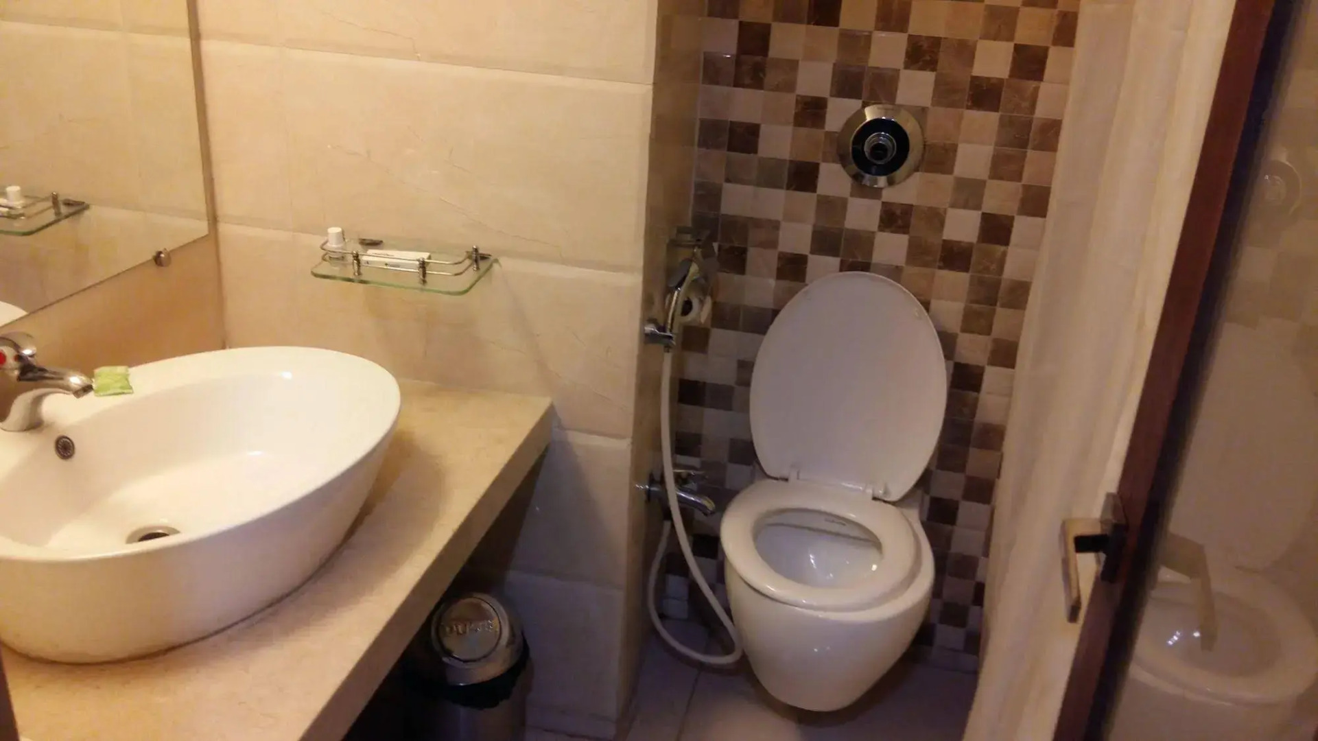 Lemon Tree Hotel Vadodra