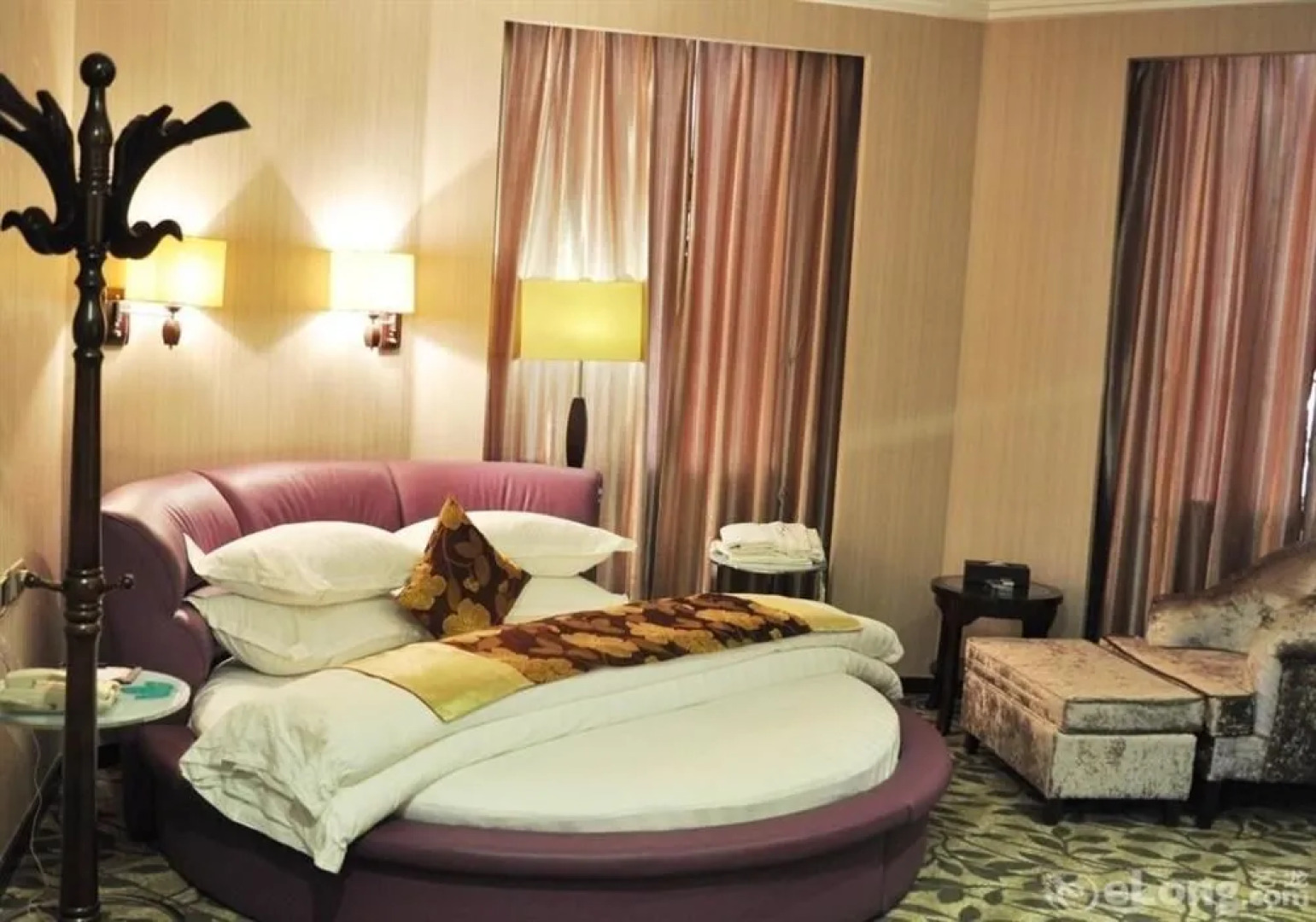 Juli Liupanhong Hotel