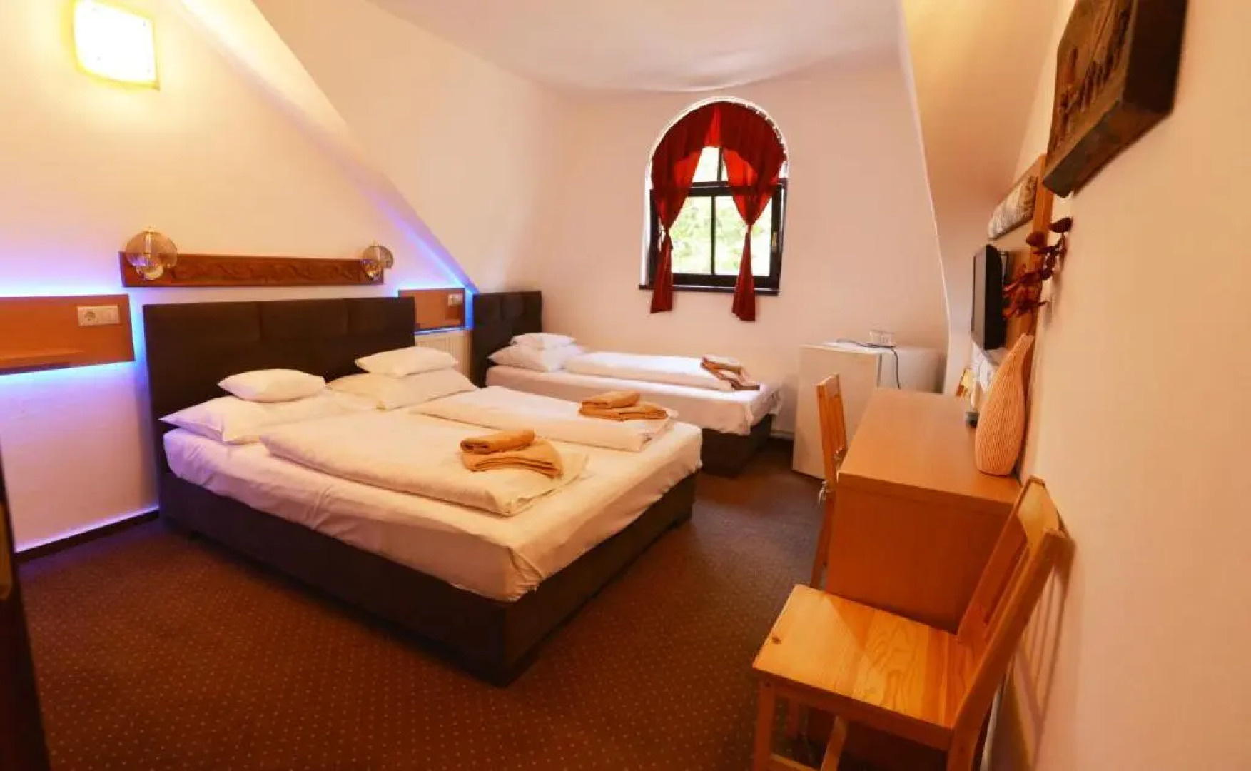 Fészek Fogadó - Pension Nest