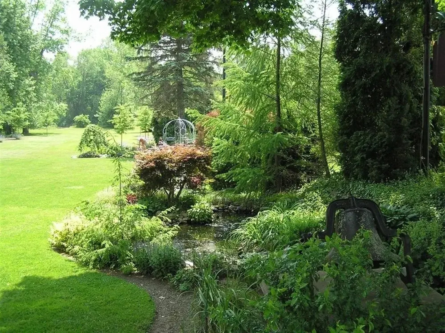 Riverside: The Inn at Cambridge Springs