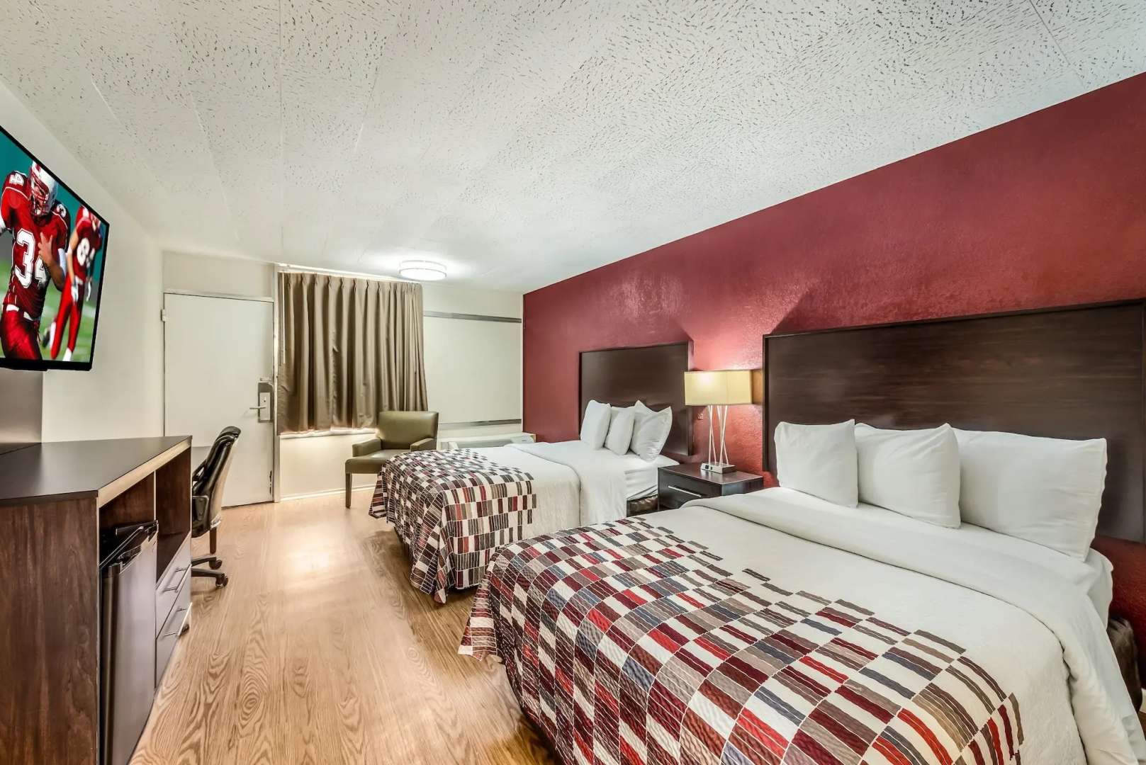 Red Roof Inn & Suites Wapakoneta
