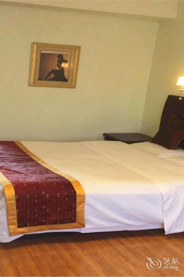 Xinyang Tianyi Express Hotel