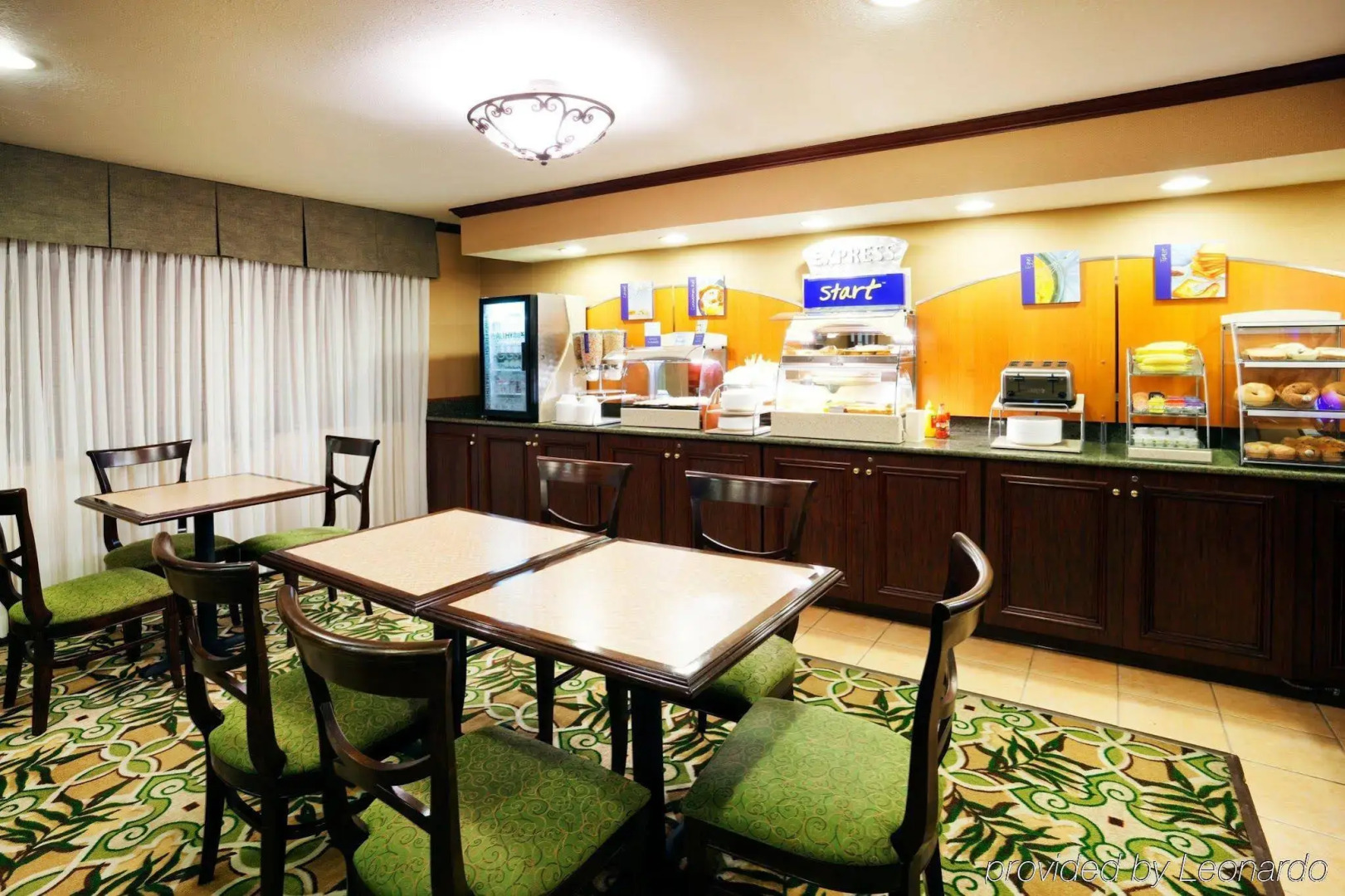 Country Inn & Suites by Radisson, Abingdon, VA