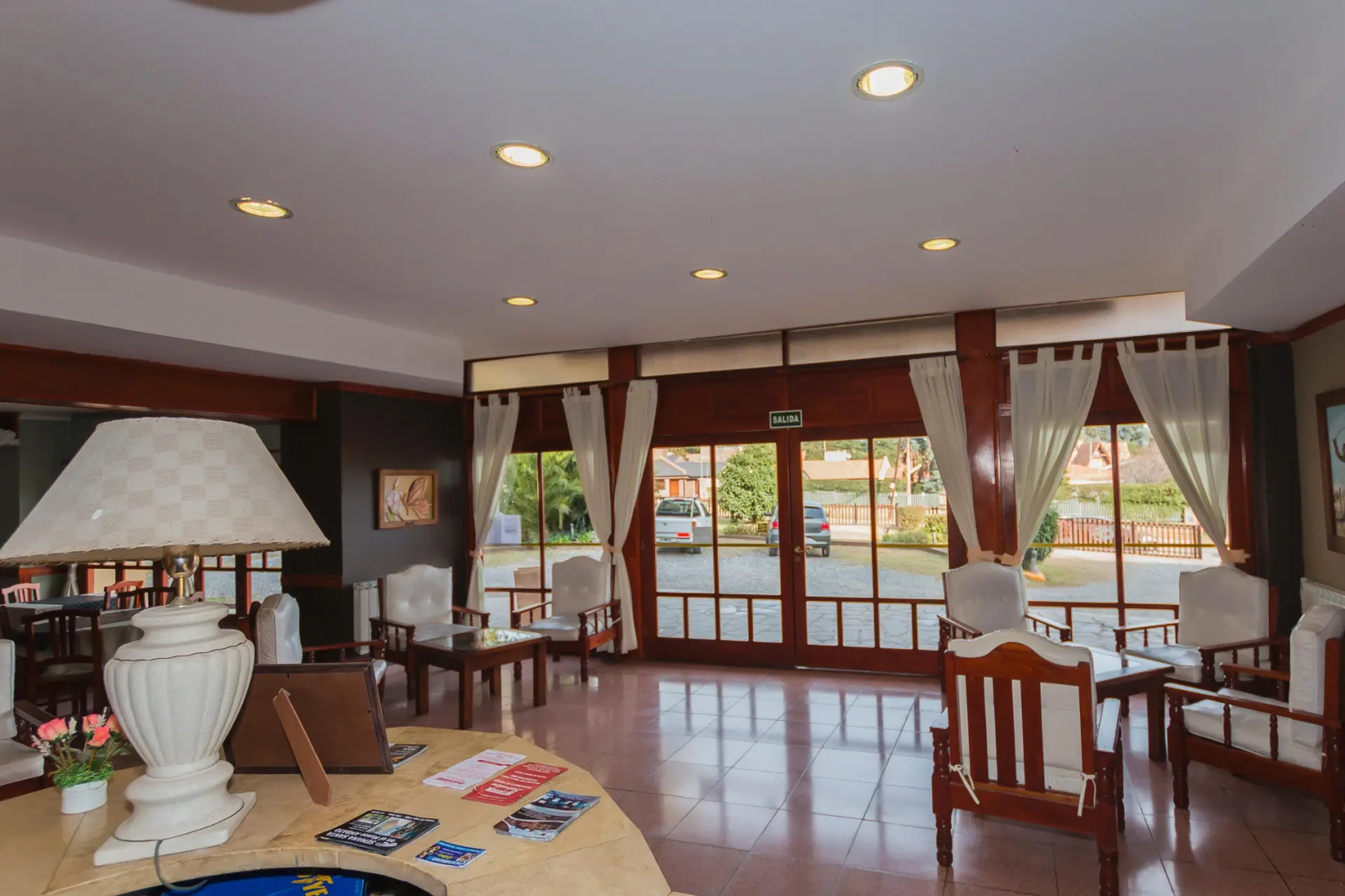 Check-in Hotel