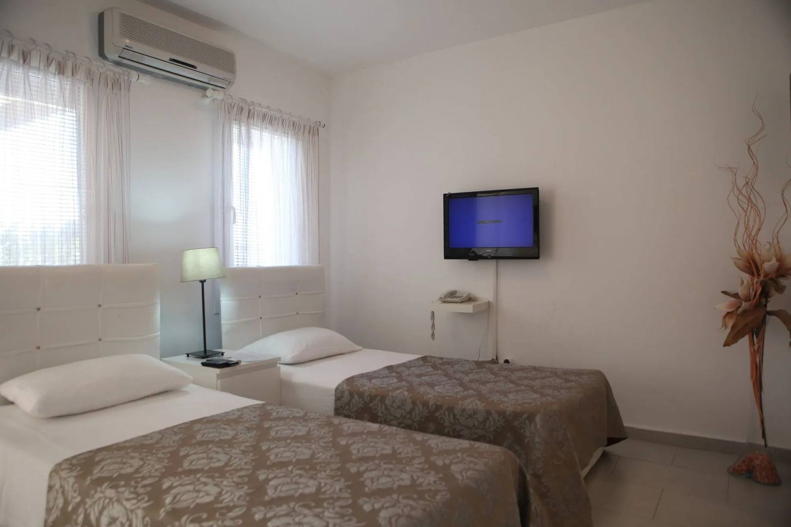 7. Art Feslegen Hotel