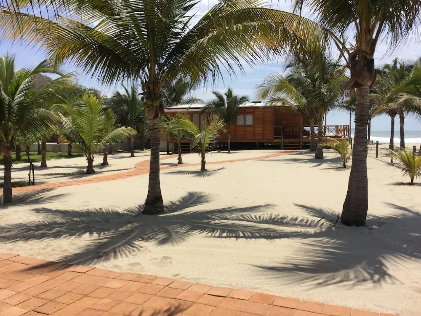 Hotel Punta Camarón Bungalows & Suites