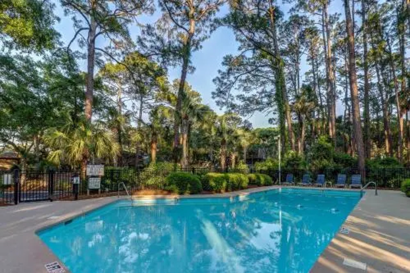 1070 Sparrow Pond Cottage