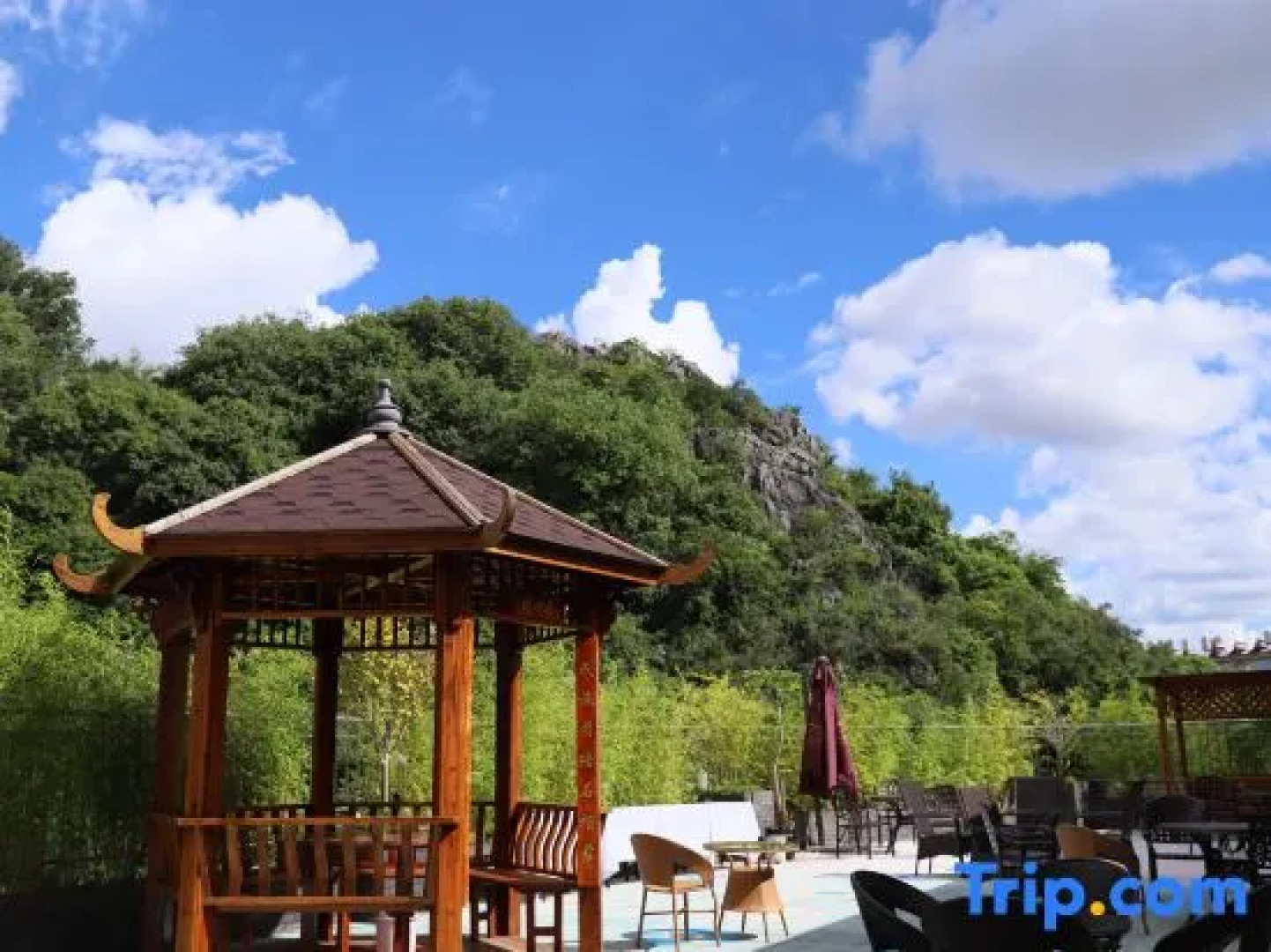 56 Nationalities Hotel