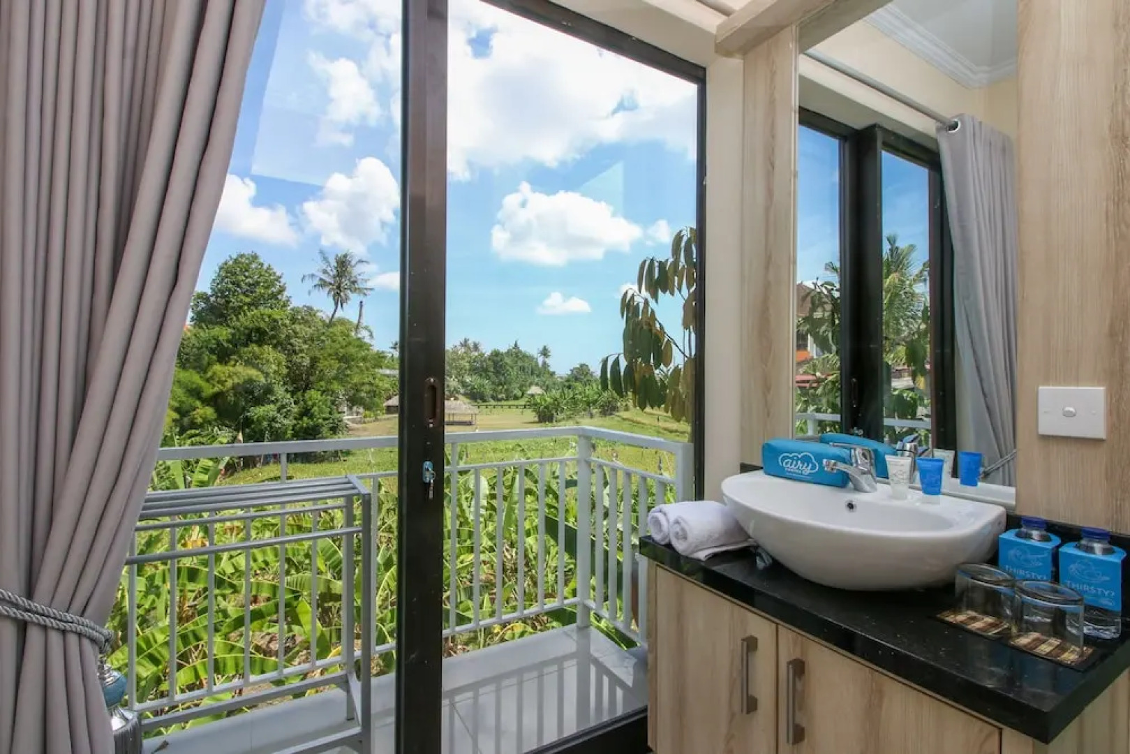 Airy Canggu Raya Tuka Dalung 79 Bali