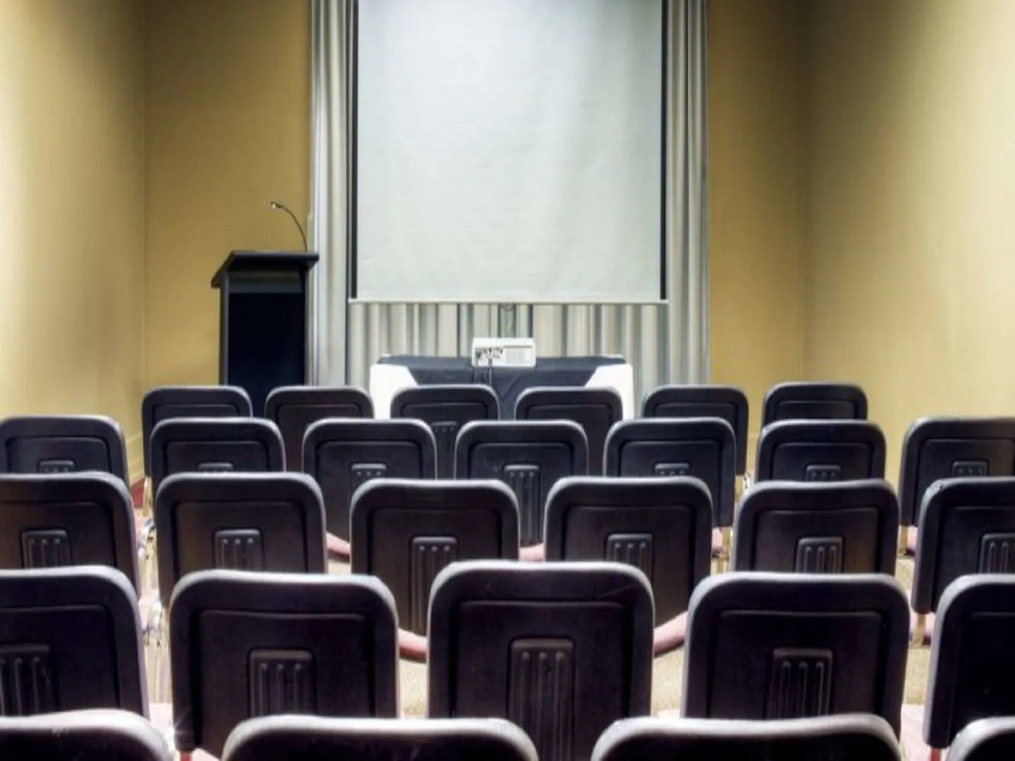 Golden Tulip Headington Ruwi