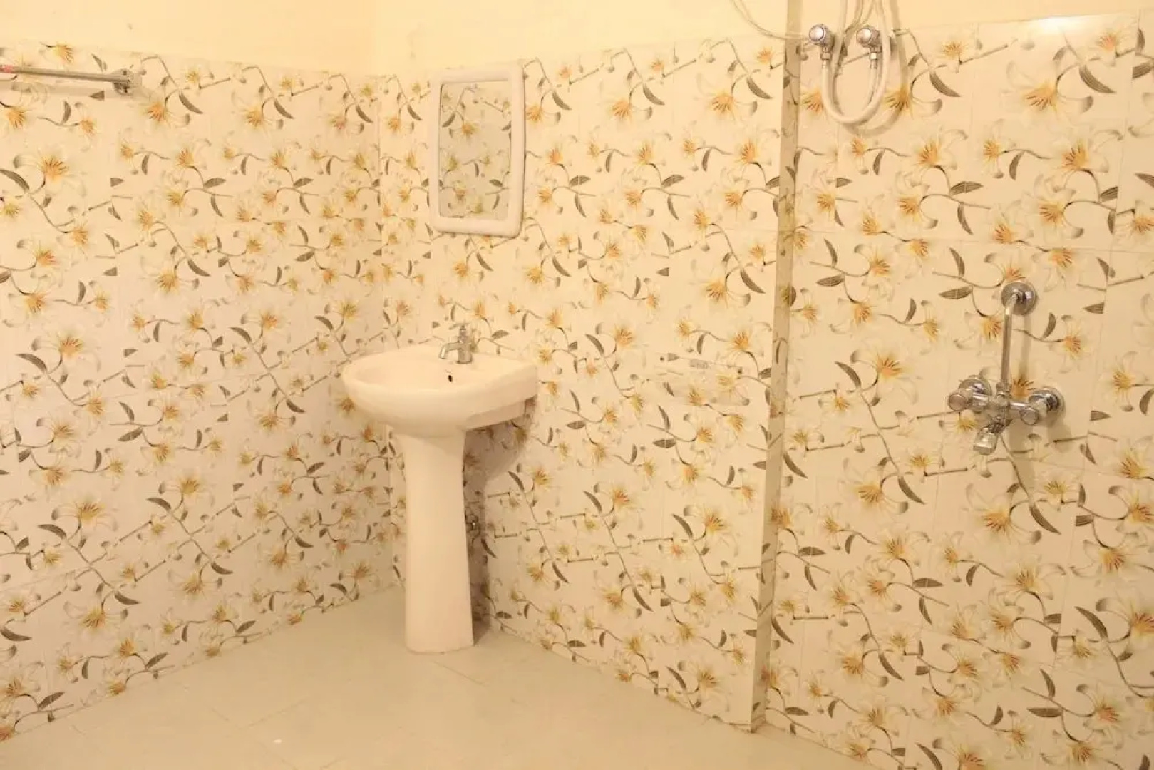 Pumpkin Vibgyor Guest House