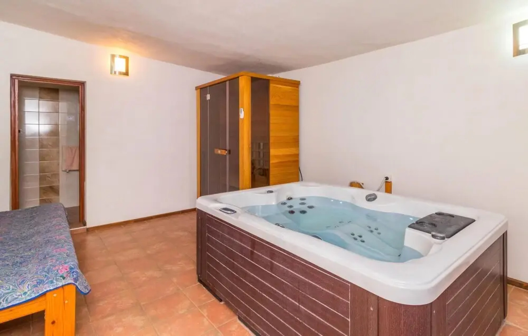 Amazing Home in Pula With Sauna, Wifi and 4 Bedrooms