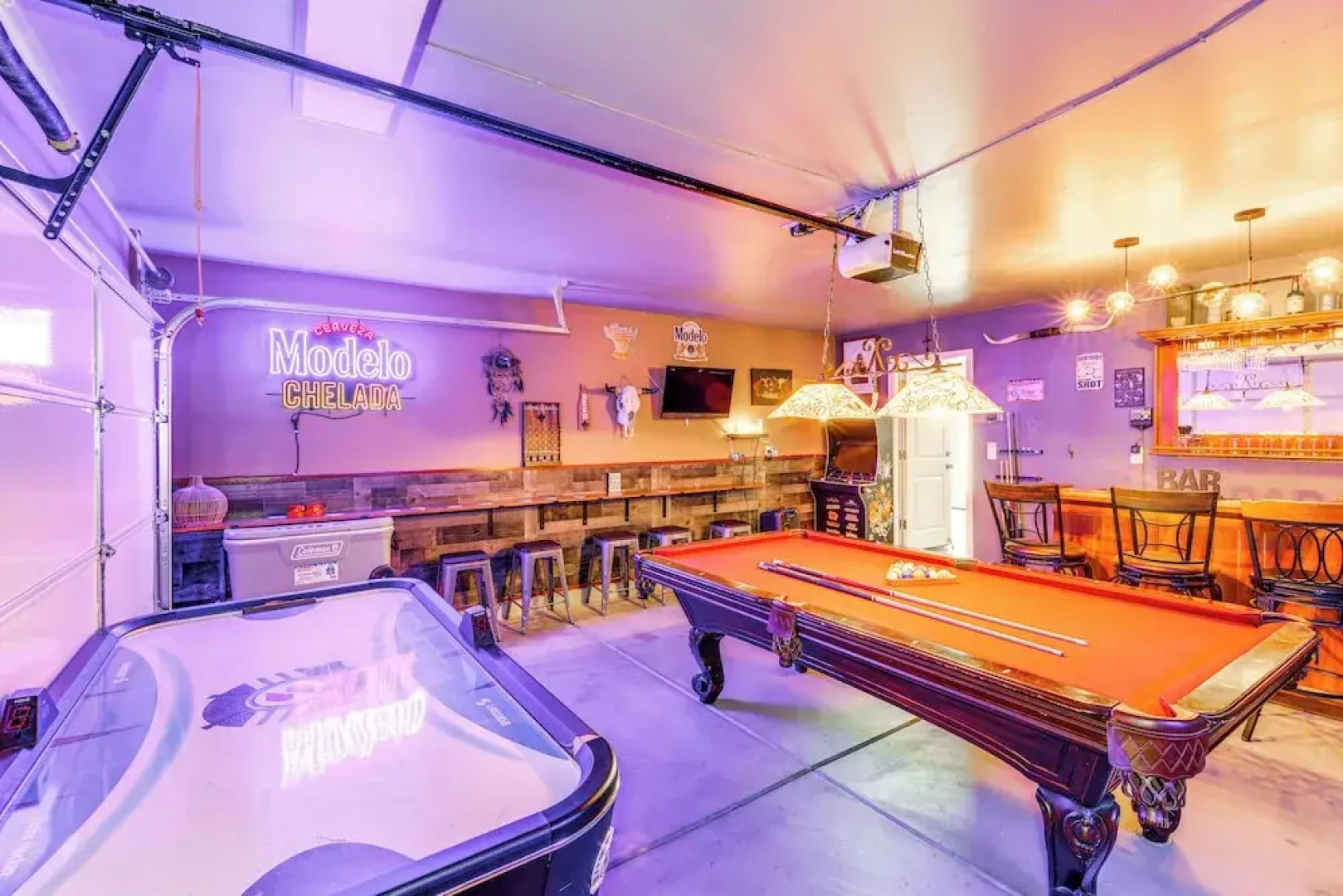 Welcoming Bullhead City Home w/ Pool & Game Room!