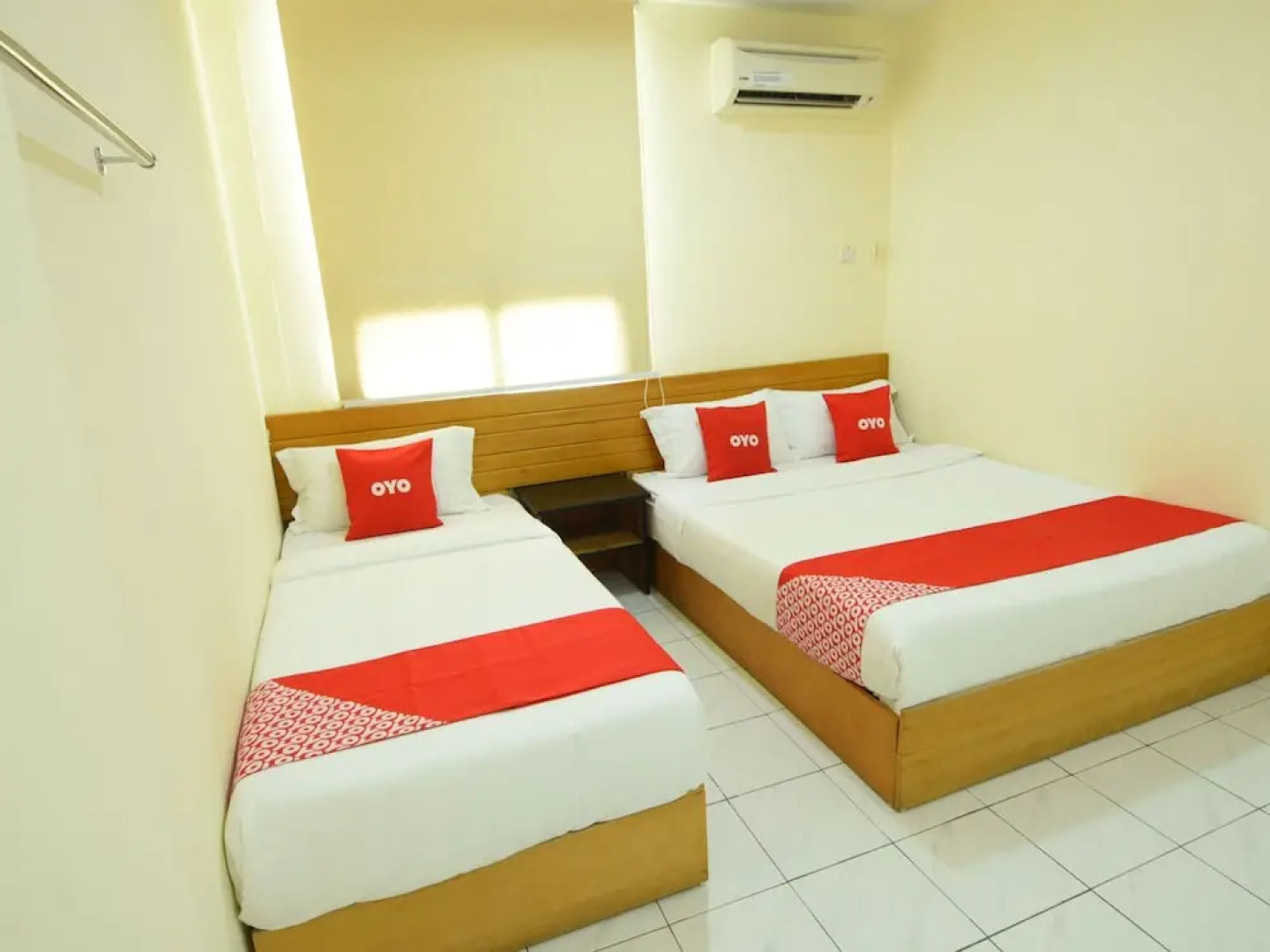 OYO 89627 Hotel Sarina